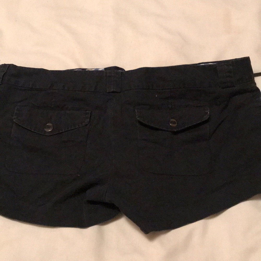 Shorts - Picture 4 of 4